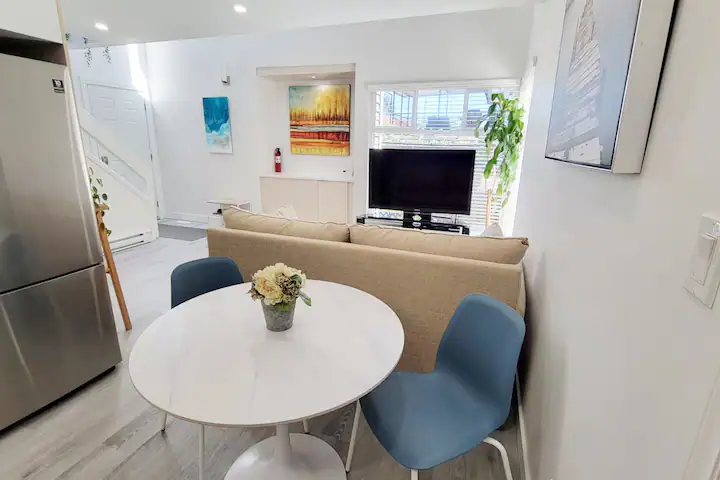 Vancouver Private Suite near YVR/UBC/Skytrain