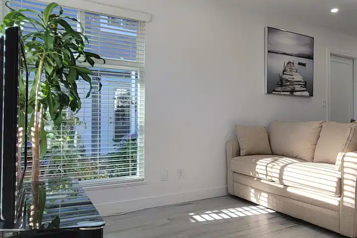 Vancouver Private Suite near YVR/UBC/Skytrain