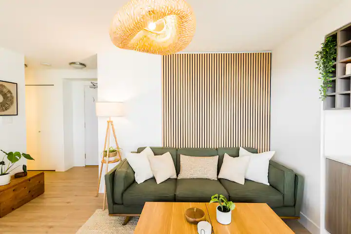 Olympic Village Oasis |Downtown Van |Free Parking